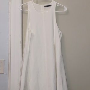 Linen white dress - Zara